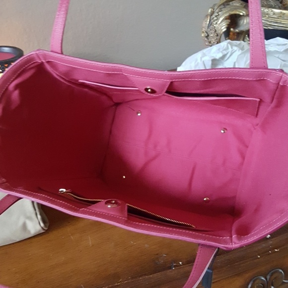 Burberry Canterbury Tote - Picture 4 of 8